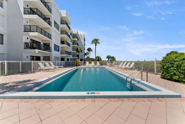 1616 Ocean Drive 107, Vero Beach, FL 32963