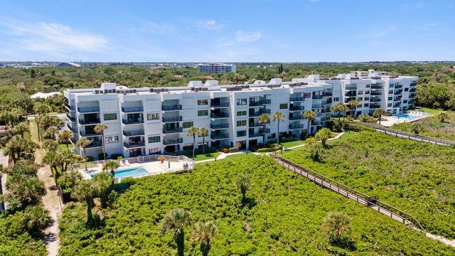 1616 Ocean Drive 107, Vero Beach, FL 32963