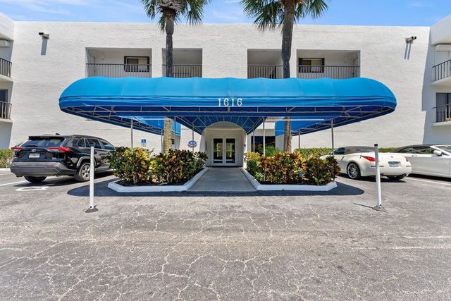 1616 Ocean Drive 107, Vero Beach, FL 32963