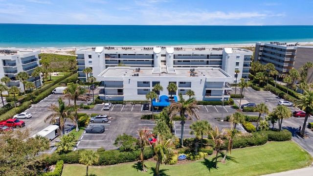 1616 Ocean Drive 107, Vero Beach, FL 32963