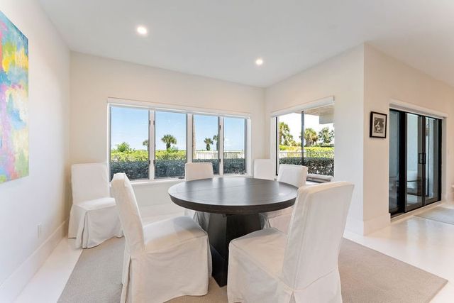 1616 Ocean Drive 107, Vero Beach, FL 32963