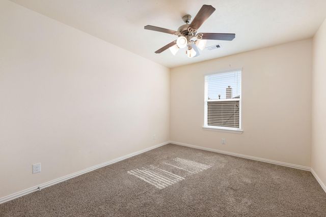 9615 Landon Lake Drive, Pearland, TX 77584