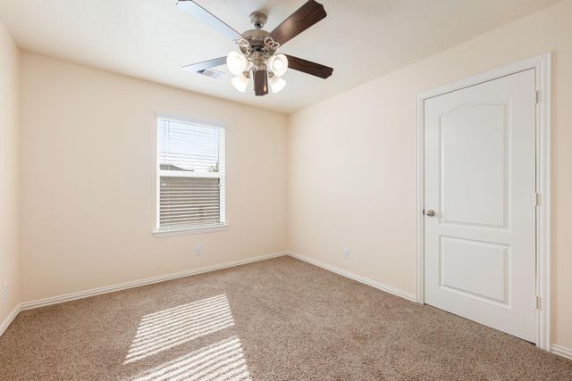 9615 Landon Lake Drive, Pearland, TX 77584