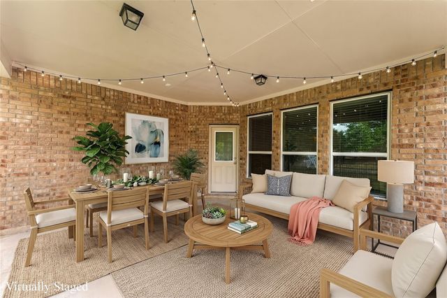 9615 Landon Lake Drive, Pearland, TX 77584