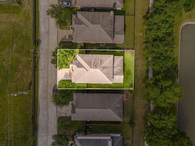 9615 Landon Lake Drive, Pearland, TX 77584