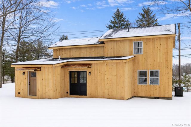 13 Phillips Street, Middletown, NY 10940