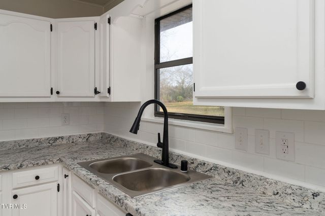 630 Arrowhead Loop, Midway, TN 37809