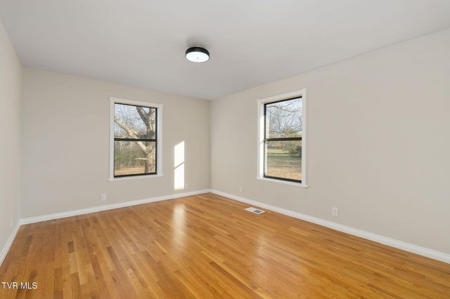 630 Arrowhead Loop, Midway, TN 37809