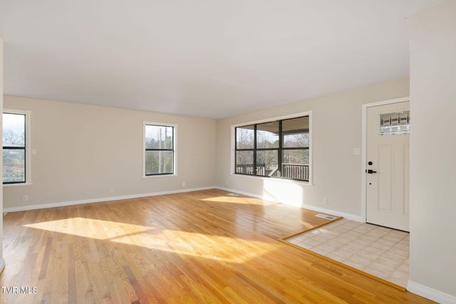 630 Arrowhead Loop, Midway, TN 37809