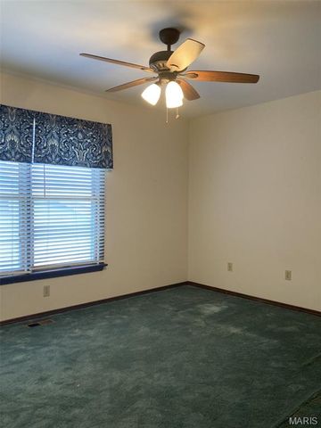 471 Saint Thomas Isle Lane, Wildwood, MO 63040
