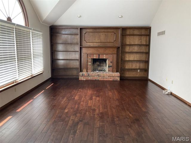 471 Saint Thomas Isle Lane, Wildwood, MO 63040