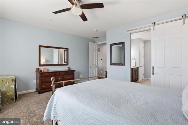 12700 WALLACE CT, Hagerstown, MD 21740