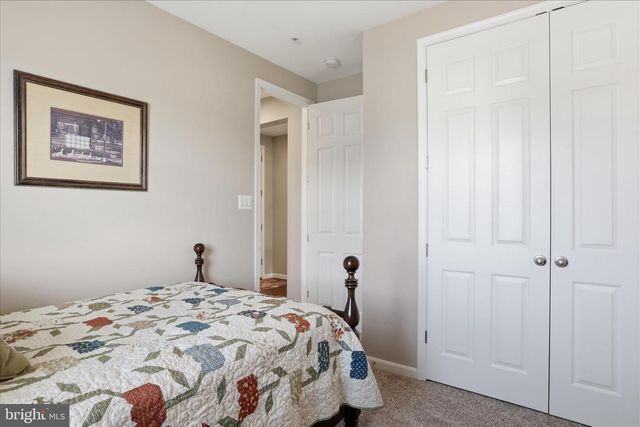 12700 WALLACE CT, Hagerstown, MD 21740