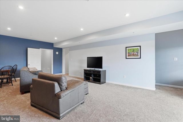 12700 WALLACE CT, Hagerstown, MD 21740