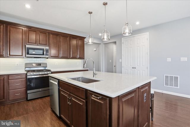 12700 WALLACE CT, Hagerstown, MD 21740
