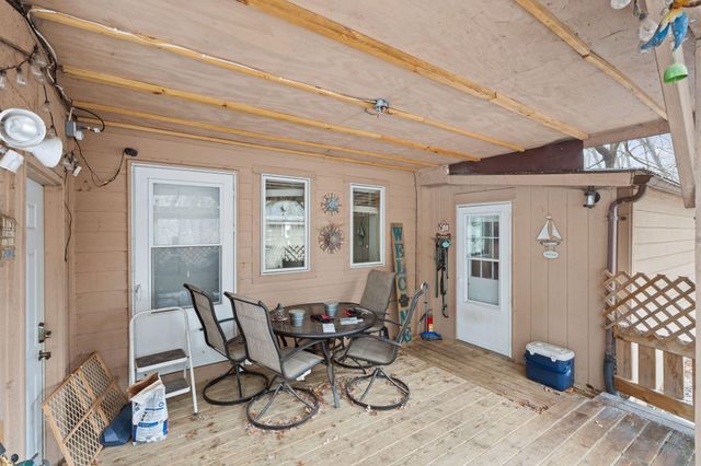 656 Lincoln Drive, Wyoming, MN 55092