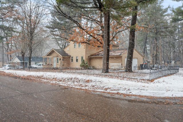 656 Lincoln Drive, Wyoming, MN 55092