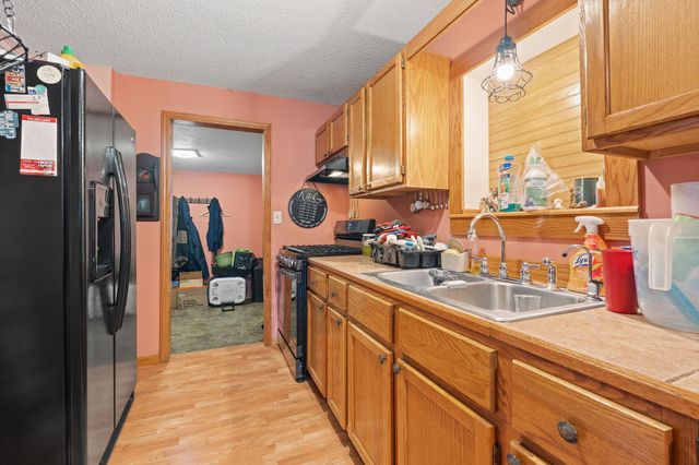 656 Lincoln Drive, Wyoming, MN 55092