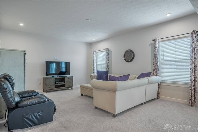 2758 Riverstone Drive, Xenia, OH 45385