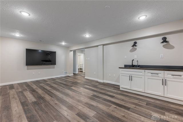 2758 Riverstone Drive, Xenia, OH 45385