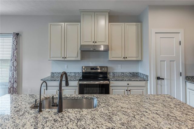 2758 Riverstone Drive, Xenia, OH 45385