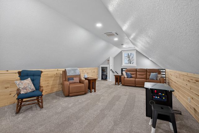 8700 E Mosherville Road, Horton, MI 49246