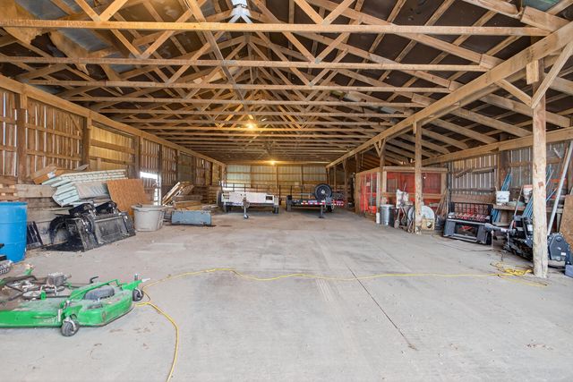 8700 E Mosherville Road, Horton, MI 49246