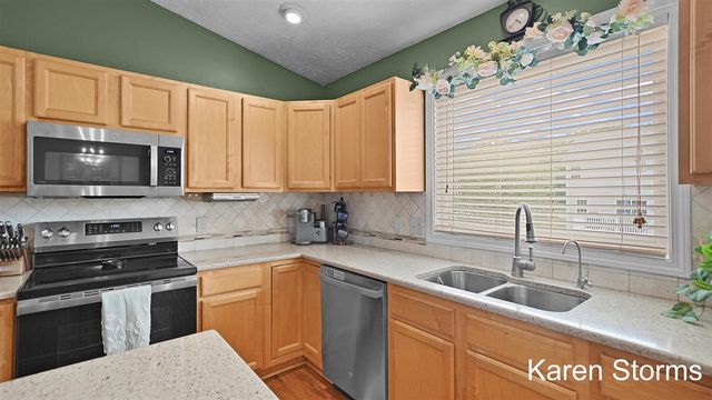 7792 Westside Drive, Hudsonville, MI 49426