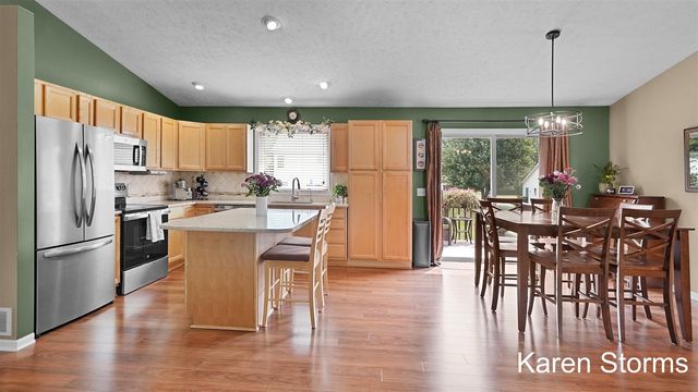7792 Westside Drive, Hudsonville, MI 49426