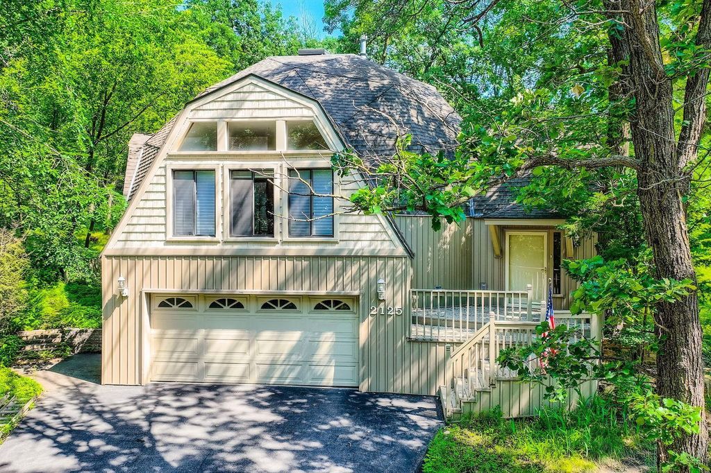 2125 Skyway Drive, Saint Paul, MN 55119