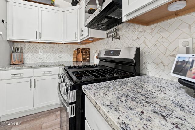 365 PLATEAU Drive, Socorro, TX 79927