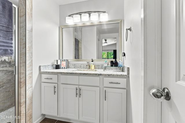 365 PLATEAU Drive, Socorro, TX 79927
