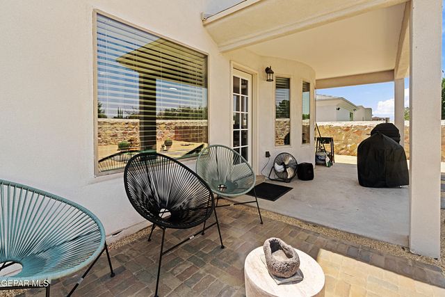 365 PLATEAU Drive, Socorro, TX 79927