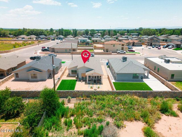 365 PLATEAU Drive, Socorro, TX 79927