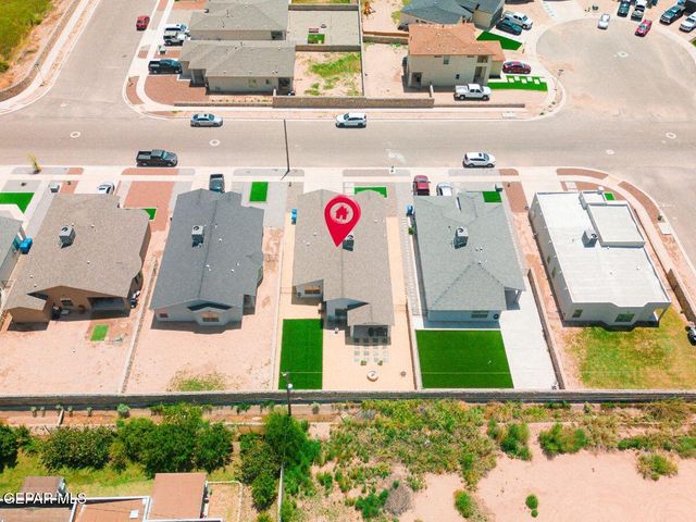 365 PLATEAU Drive, Socorro, TX 79927
