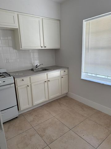 7611 Harding Ave 5, Miami Beach, FL 33141