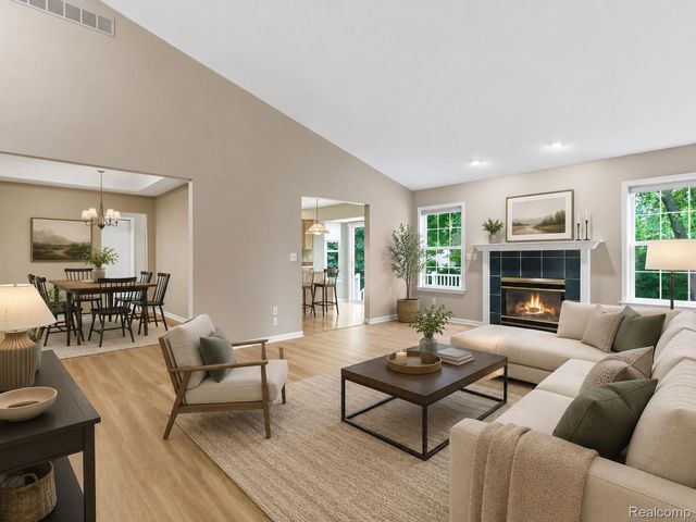 12311 Water Greens Court, Fenton Charter Township, MI 48430