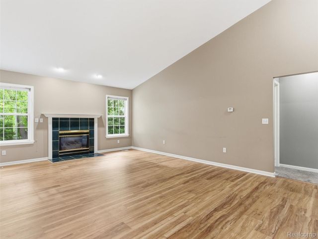 12311 Water Greens Court, Fenton Charter Township, MI 48430