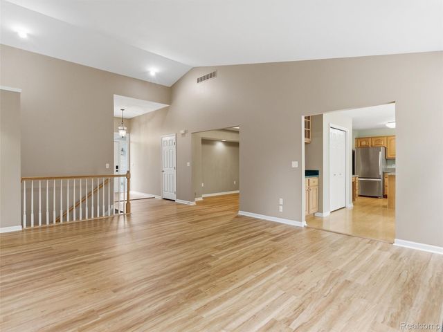 12311 Water Greens Court, Fenton Charter Township, MI 48430