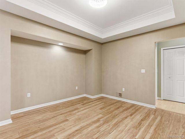 12311 Water Greens Court, Fenton Charter Township, MI 48430