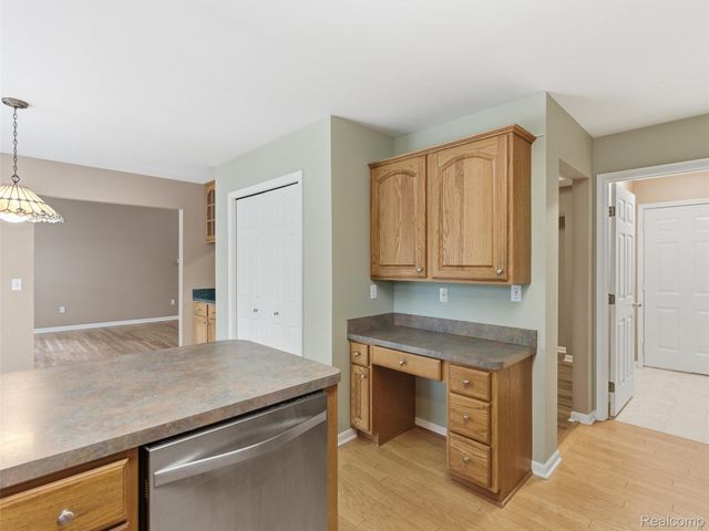 12311 Water Greens Court, Fenton Charter Township, MI 48430