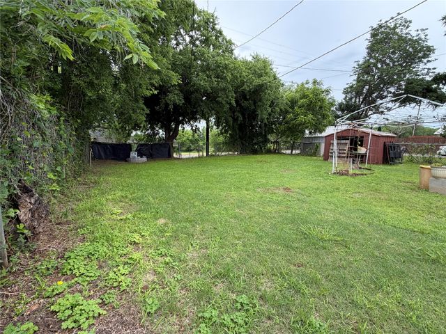 605 E Morton Street, Denison, TX 75021