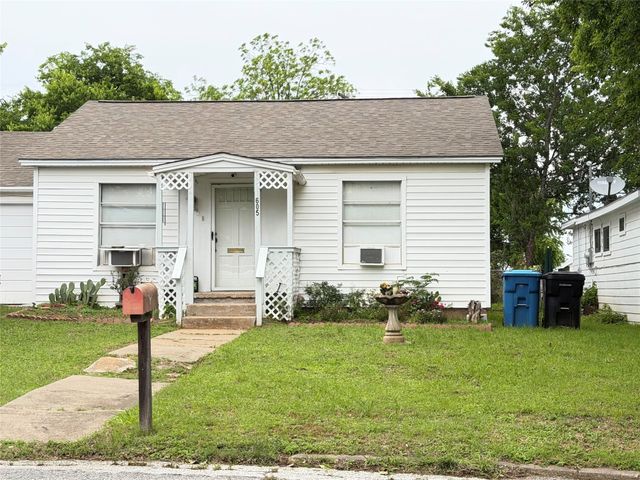 605 E Morton Street, Denison, TX 75021