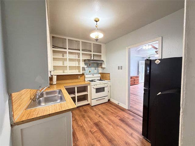 605 E Morton Street, Denison, TX 75021