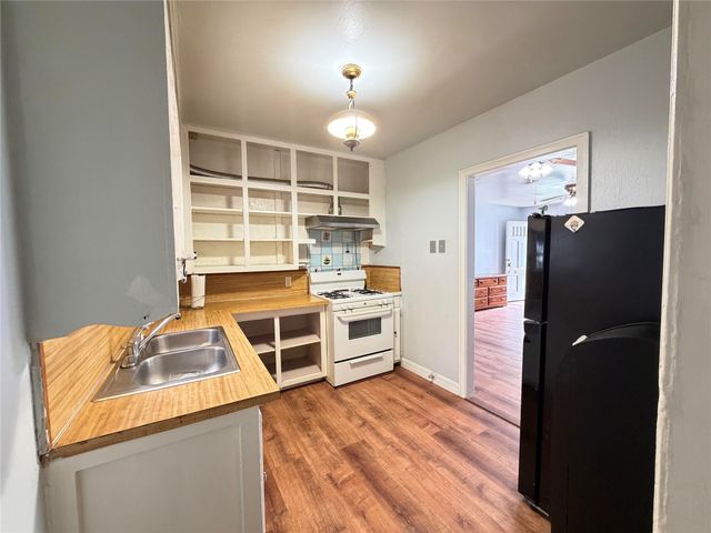 605 E Morton Street, Denison, TX 75021