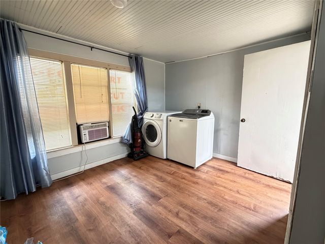 605 E Morton Street, Denison, TX 75021