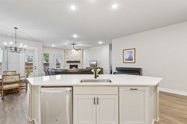 1812 Leo Drive, Van Alstyne, TX 75495
