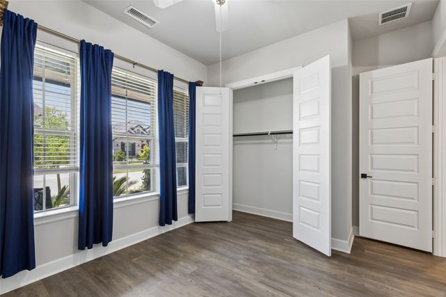 1812 Leo Drive, Van Alstyne, TX 75495