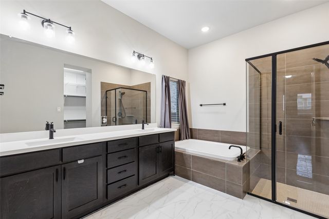 1812 Leo Drive, Van Alstyne, TX 75495