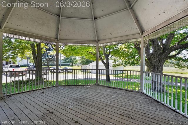 864 E Lovejoy Road, Cohoctah Township, MI 48418